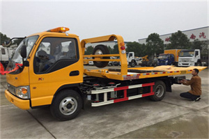 和田地区哪里有拖车服务